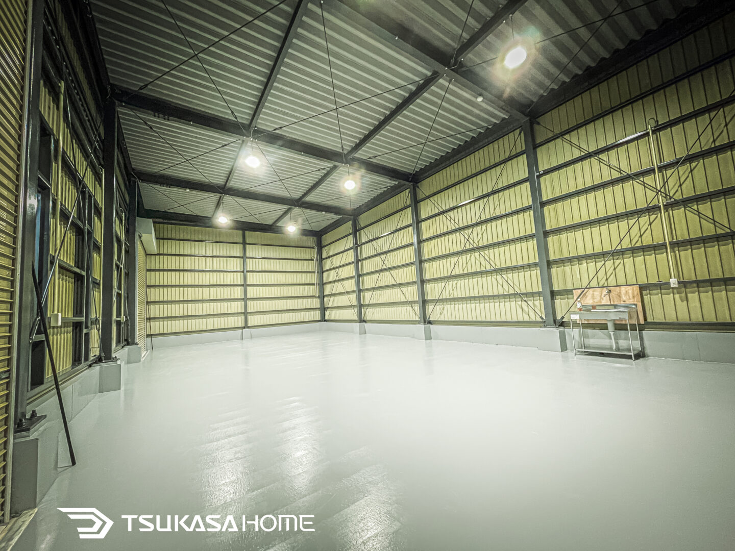 鉄骨倉庫内部の完成後全景（木更津市）