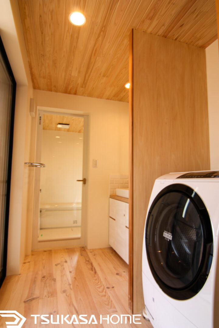 デザイン性と清潔感を両立した洗面脱衣室