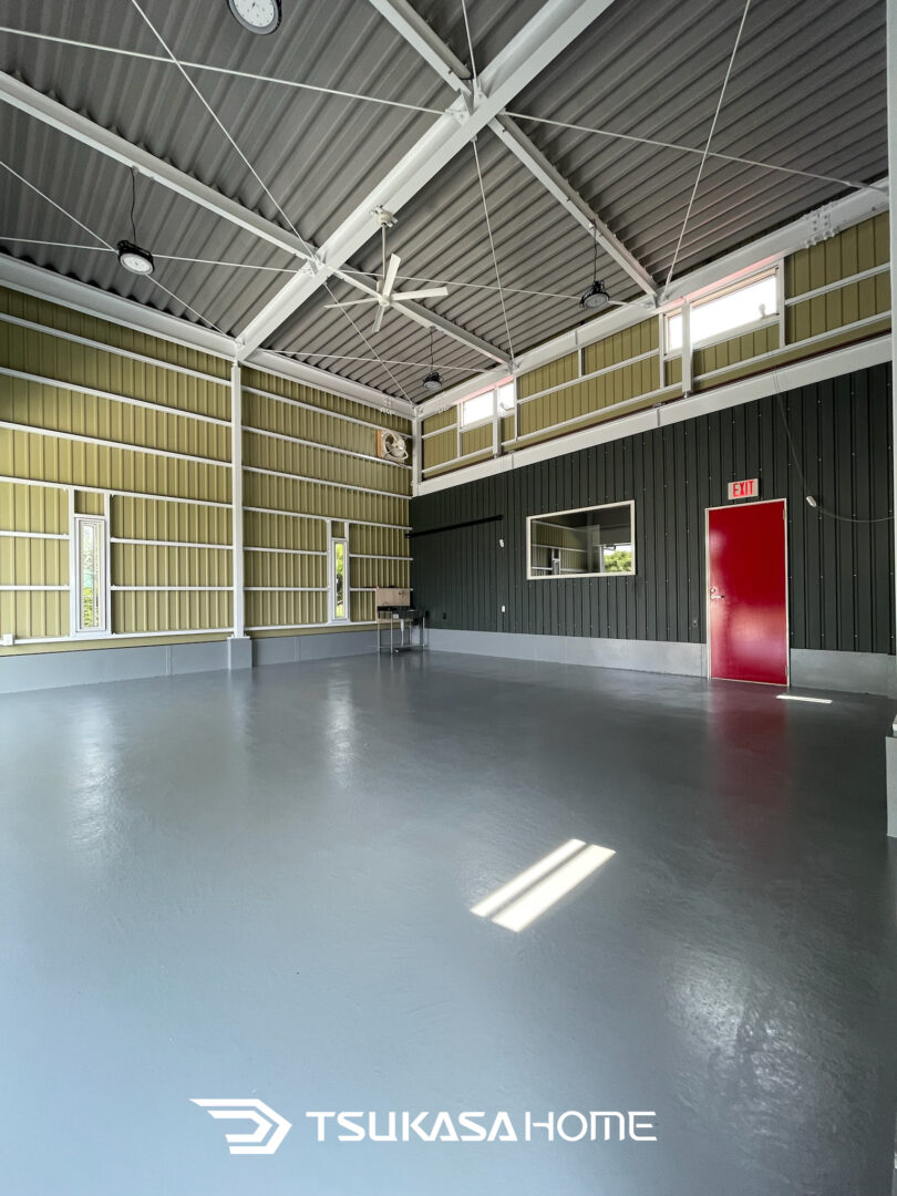 鉄骨車庫ガレージ倉庫2台駐車内観