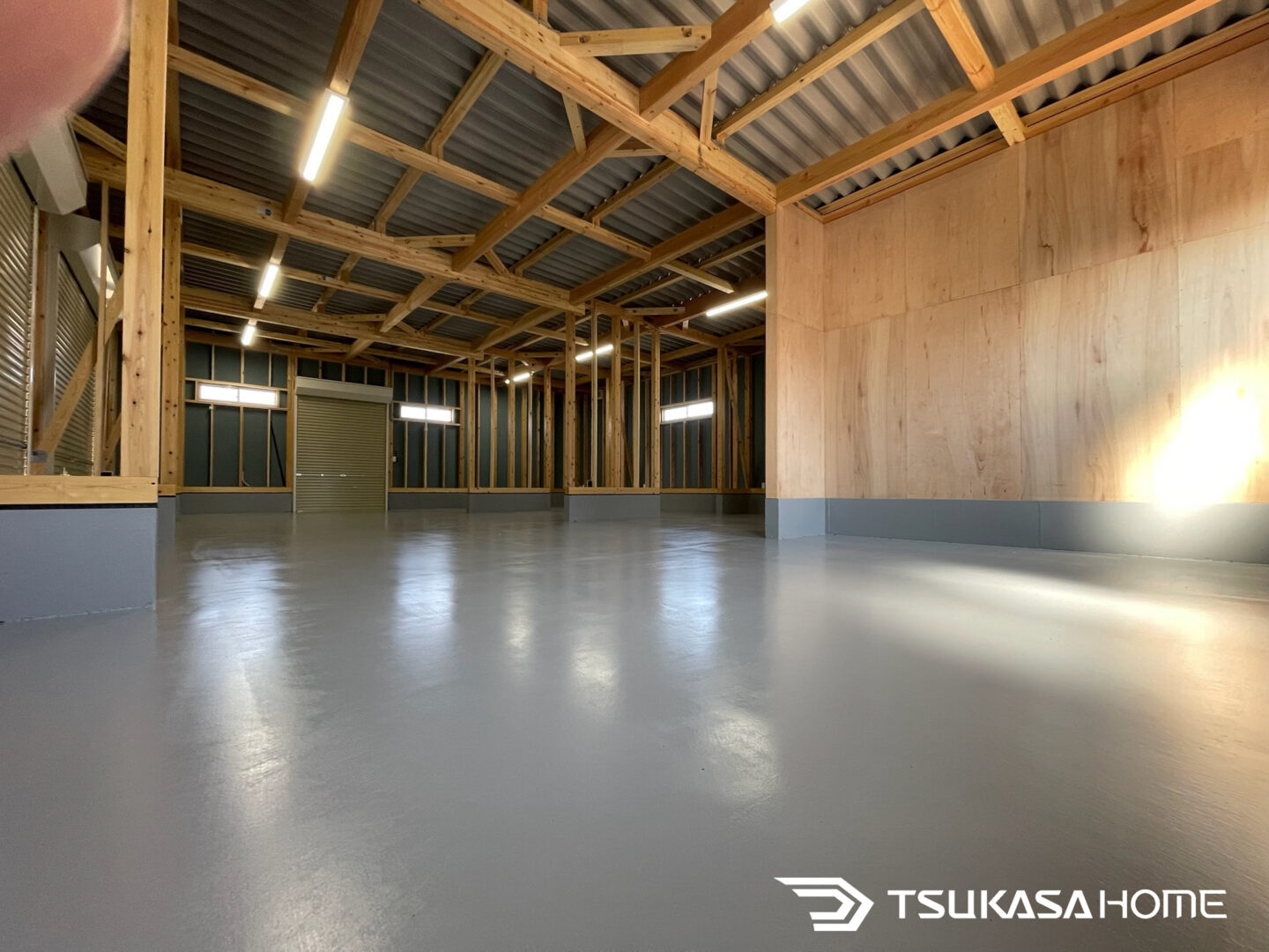 倉庫、作業場全景