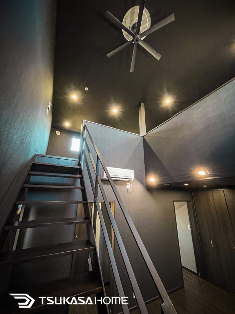 インダストリアル階段 一人暮らしガレージハウス01