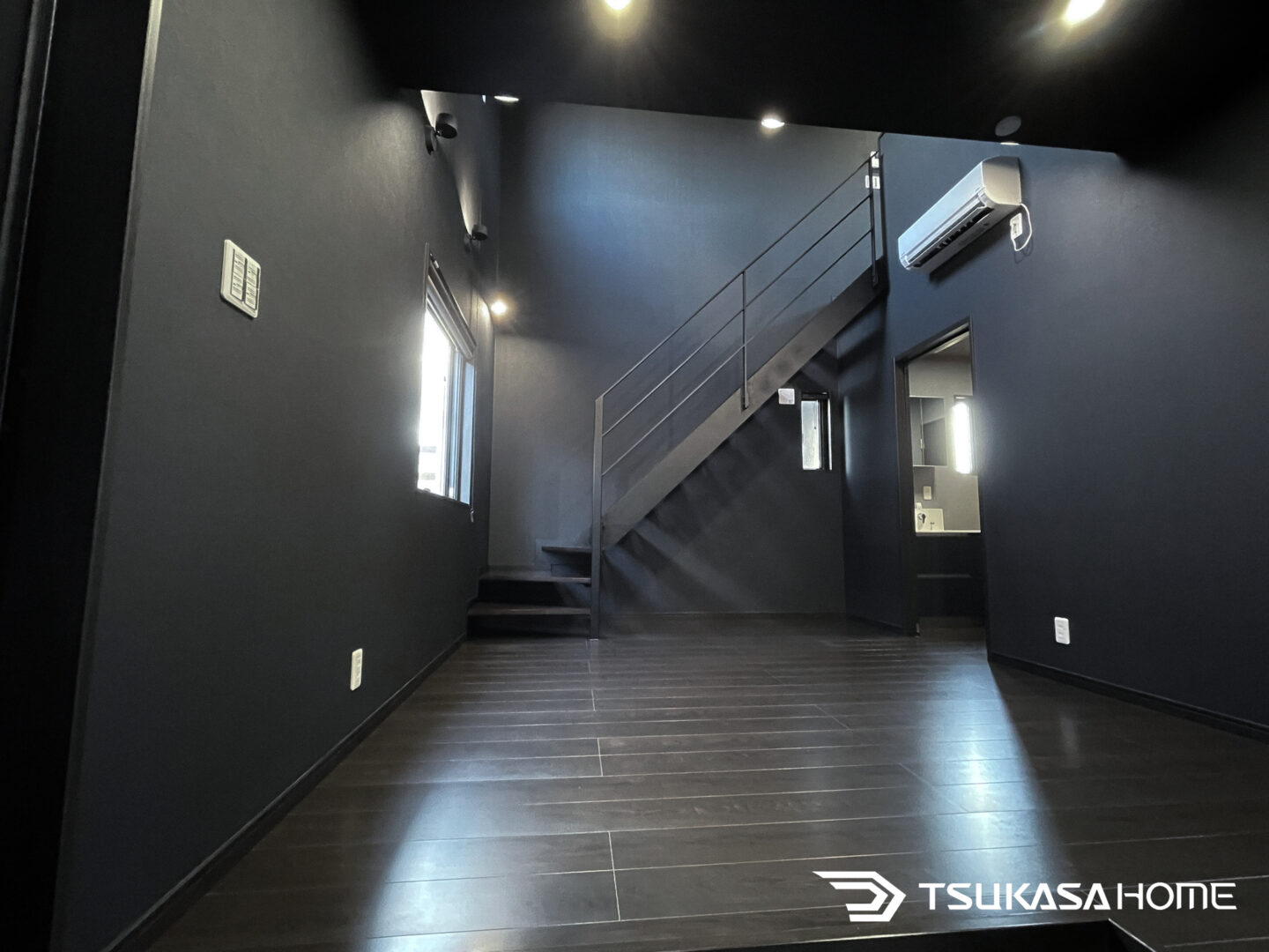 インダストリアル階段 一人暮らしガレージハウス02