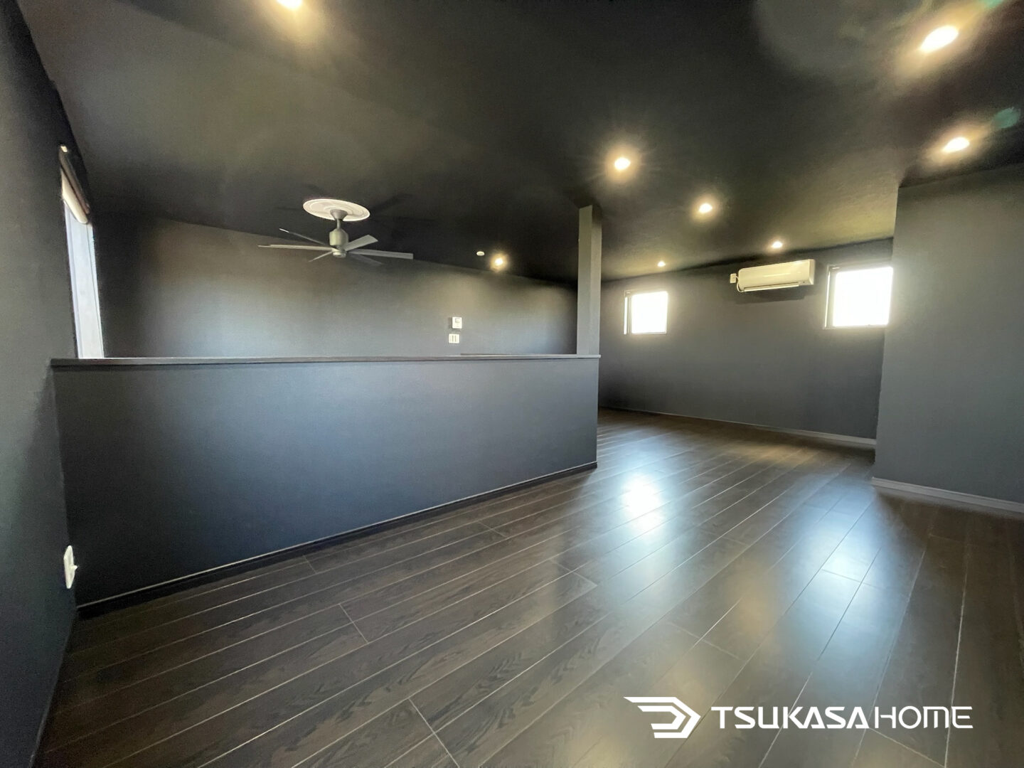 一人暮らしガレージハウス 2階空間 広い01