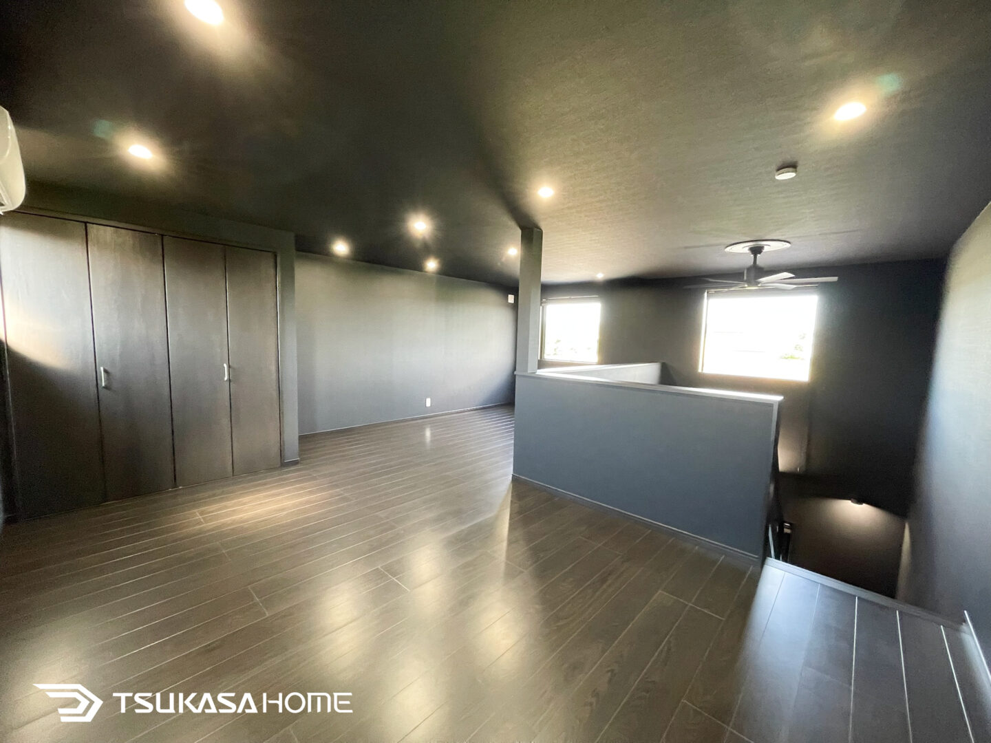 一人暮らしガレージハウス 2階空間 広い02