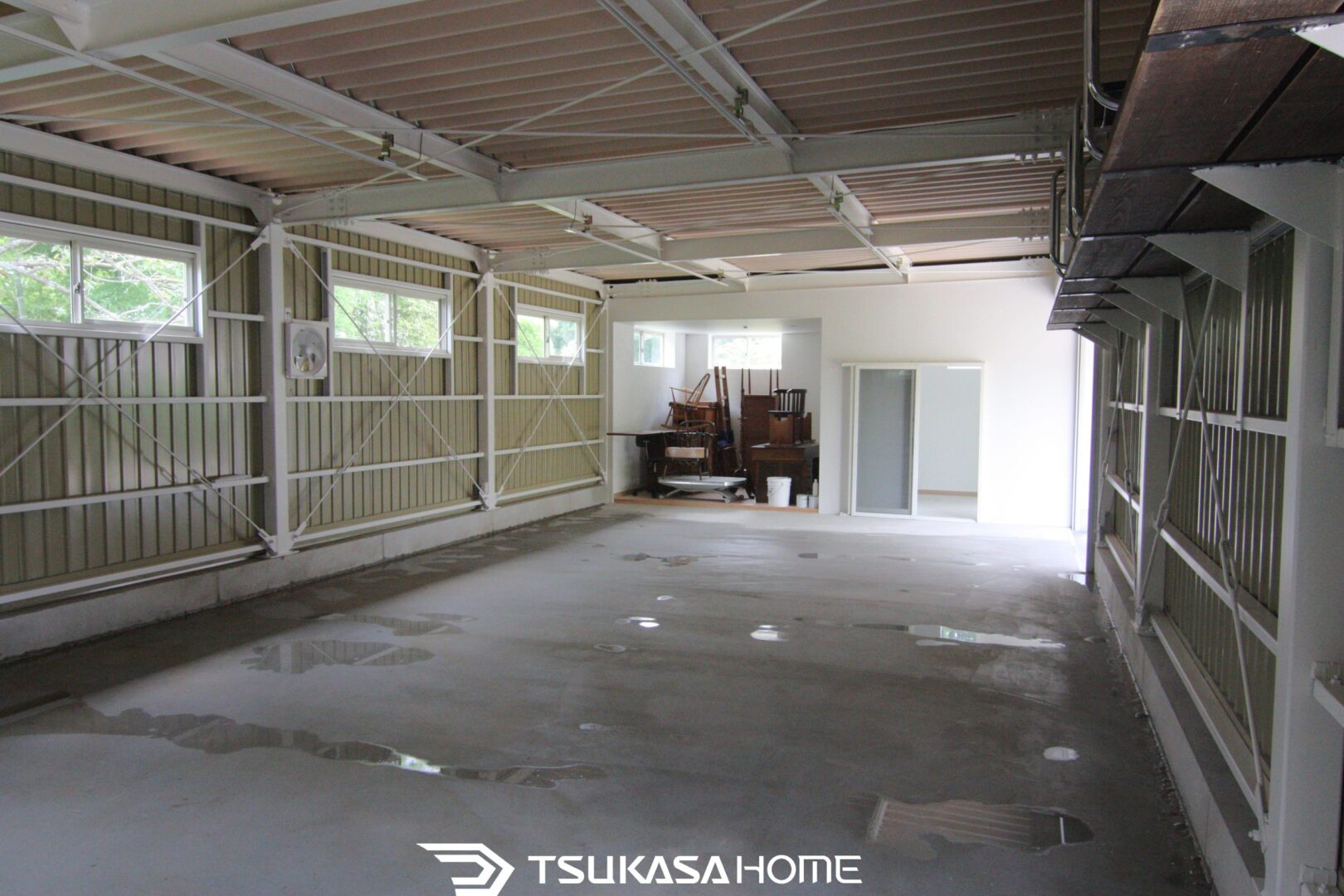 千葉県佐倉市 鉄骨倉庫 サイドビュー 内観