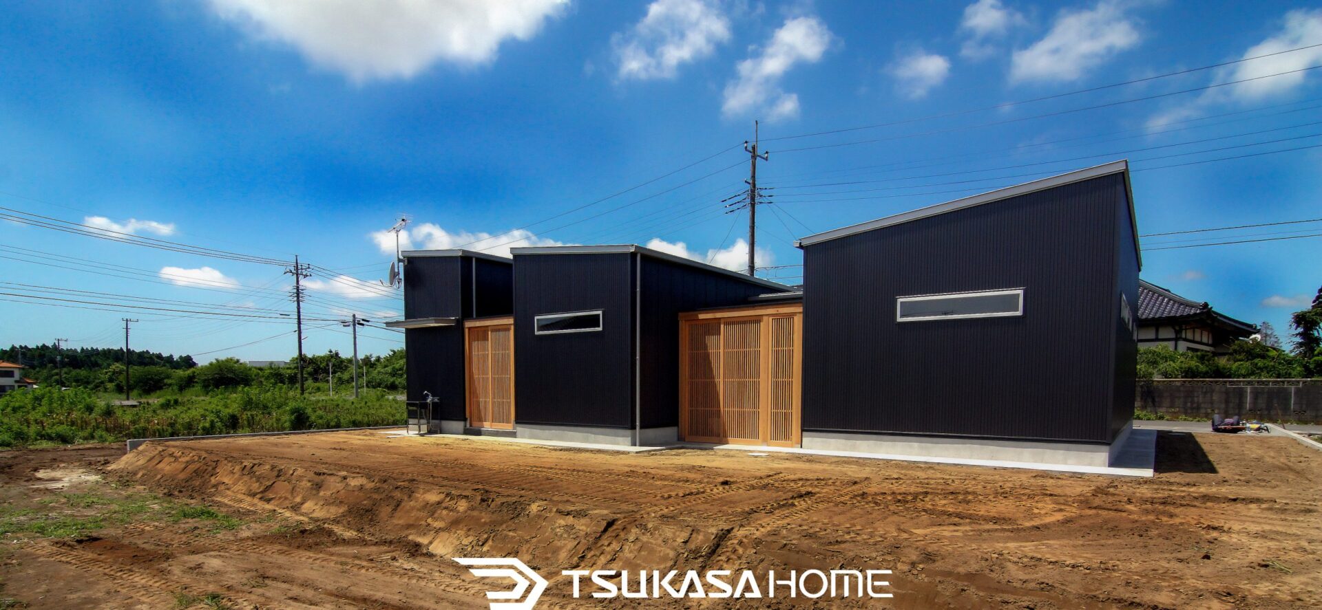 千葉県香取市平屋建て注文住宅外壁ガルバリュウム鋼板張り02