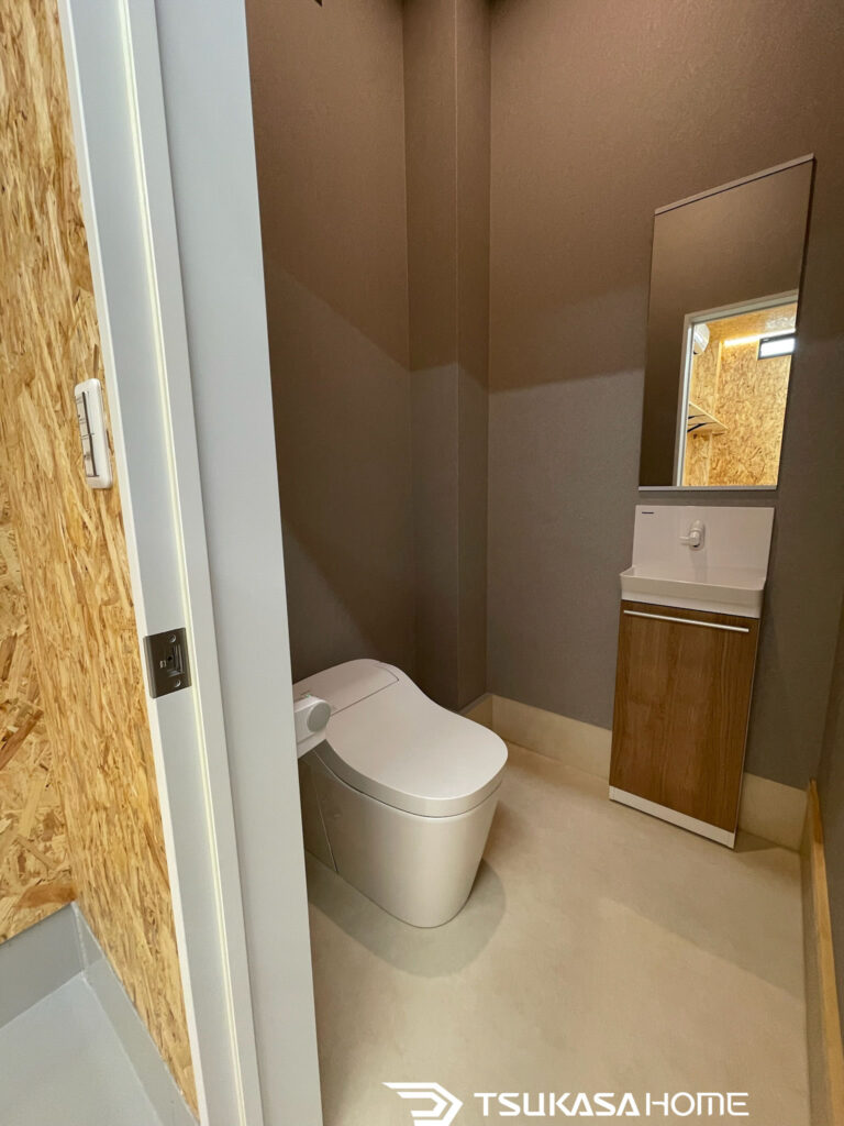 ガレージ併設トイレ 内装仕上げ 千葉県流山市