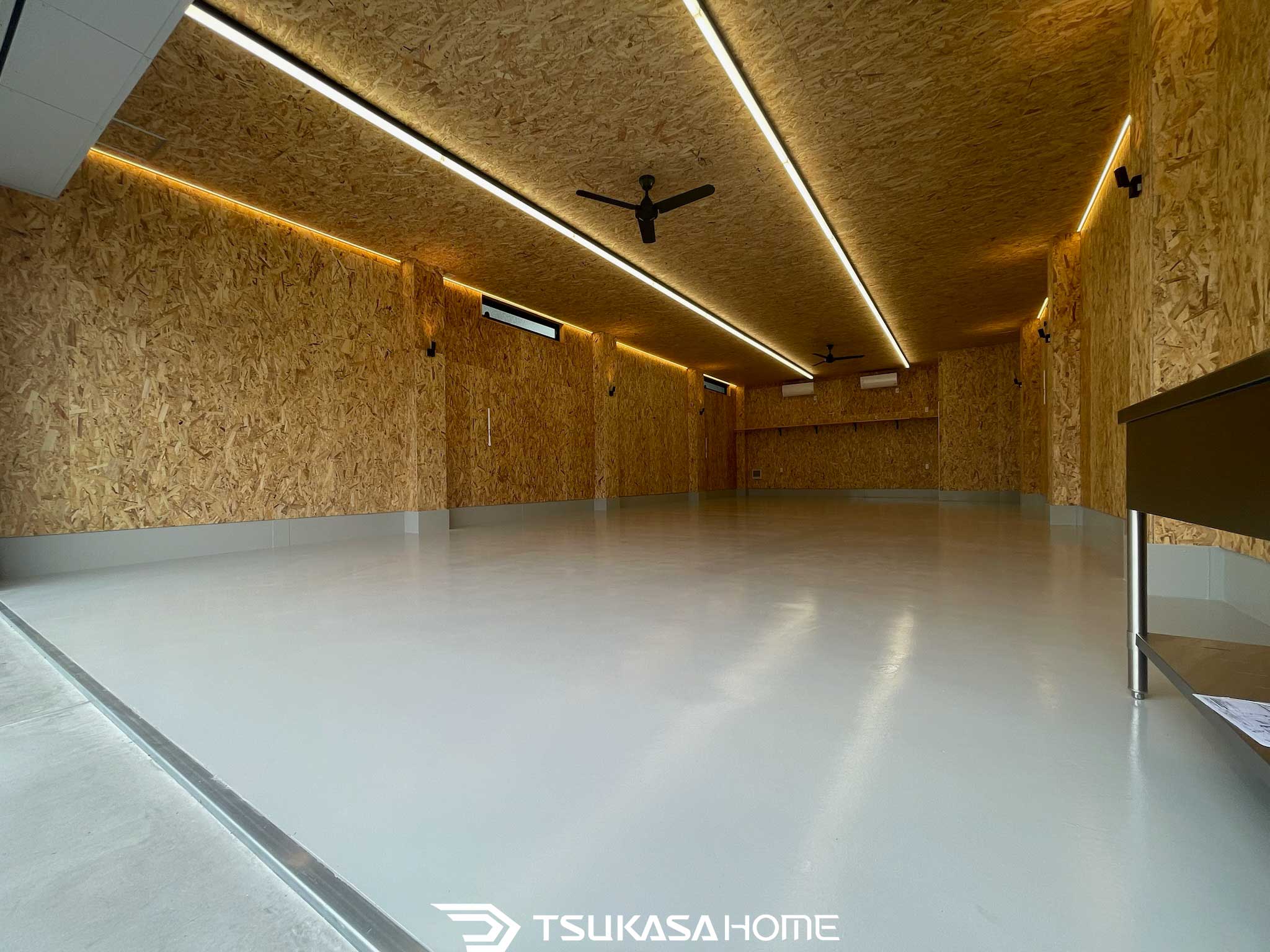 千葉ガレージ建築　ガレージ内装画像