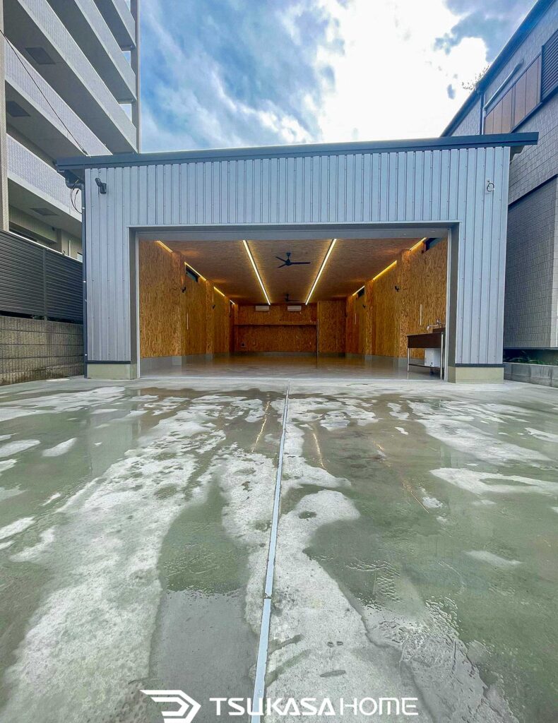 千葉県流山市 ガレージ新築工事 完成外観 シャッター開放時