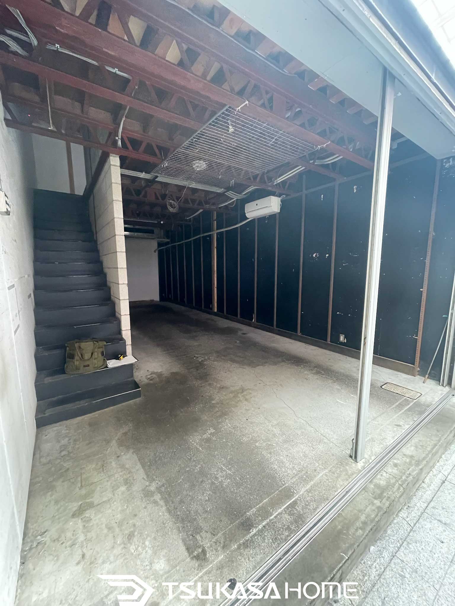 千葉 茨城 店舗内装 施工事例 吉祥寺 改装前 入口付近 内観
