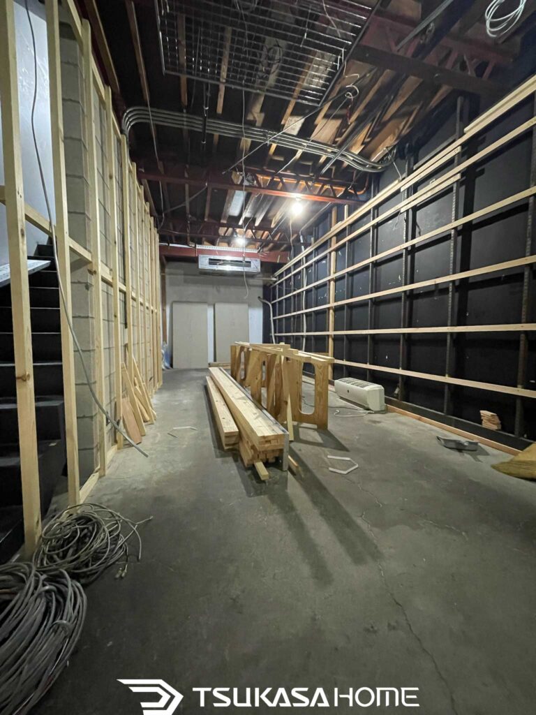 吉祥寺 店舗リフォーム 壁下地組み替え｜千葉店舗改装